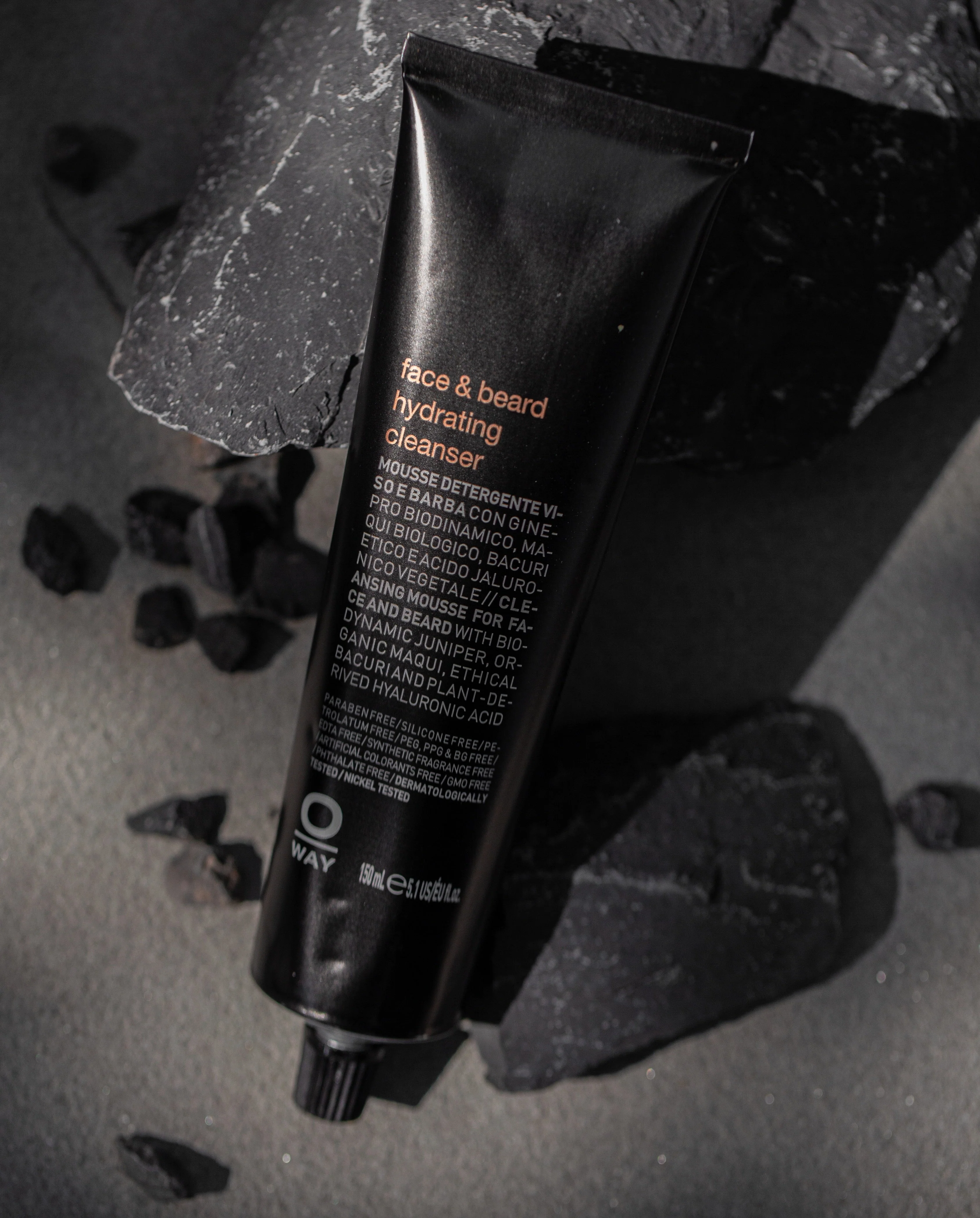 face & beard hydrating cleanser - Image 5